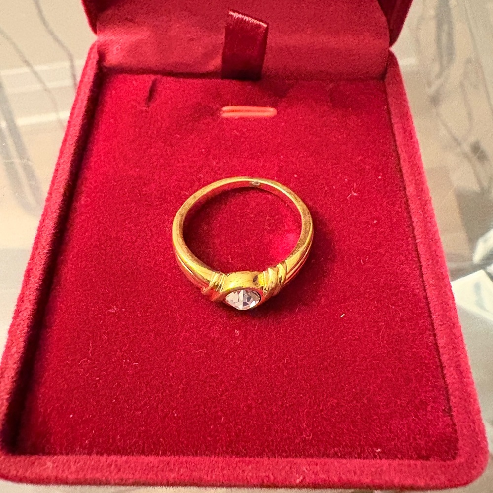 18k plated Elegant Gold brand new cubic stone